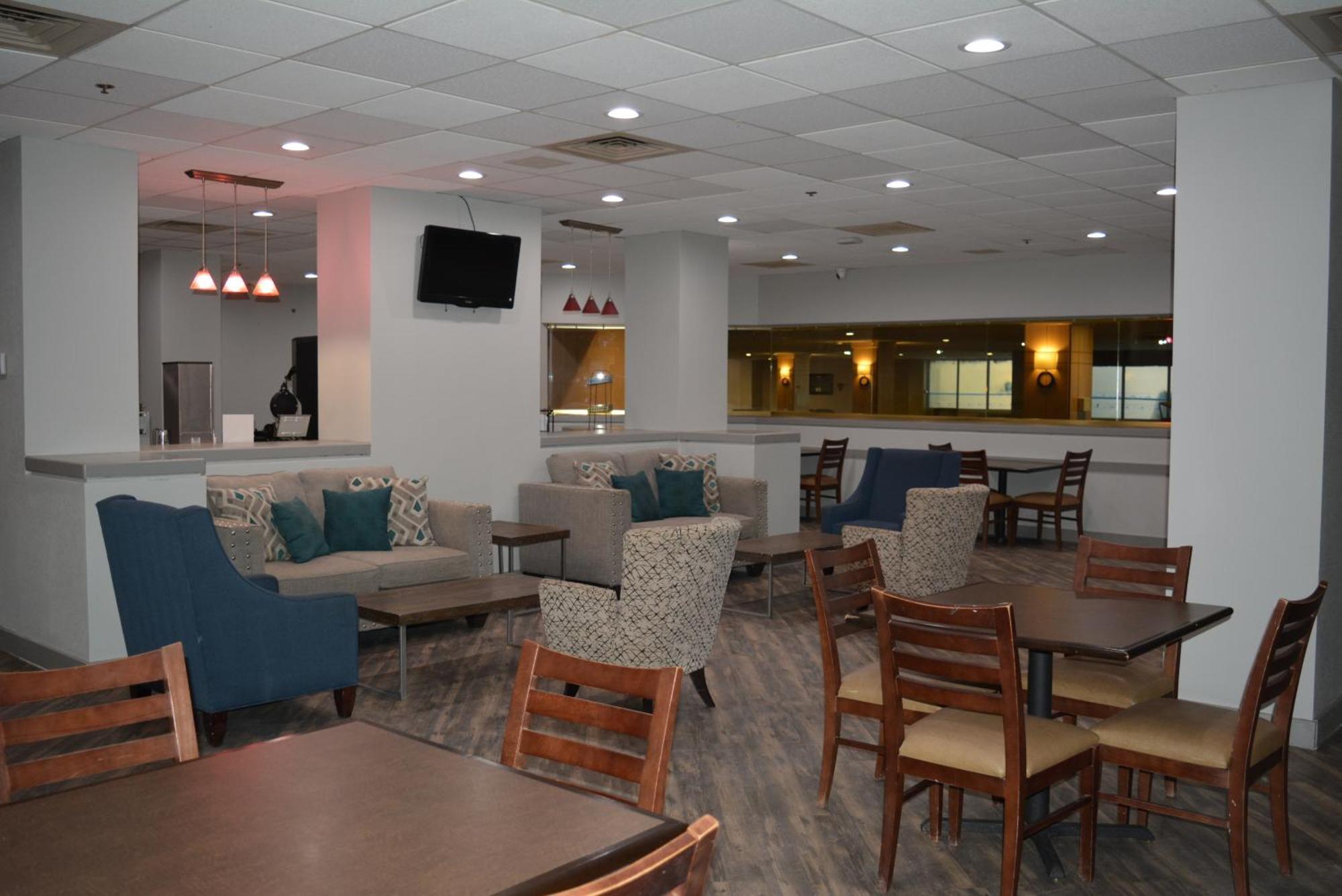 Quality Inn & Suites East Syracuse - Carrier Circle Exterior photo