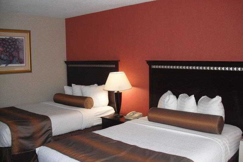 Quality Inn & Suites East Syracuse - Carrier Circle Exterior photo